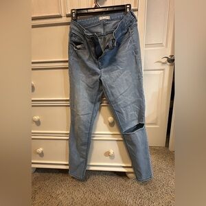 Women’s Light Blue Jeans